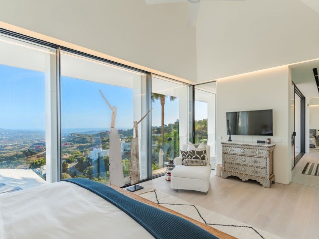 6 Schlafzimmer Villa in Elviria