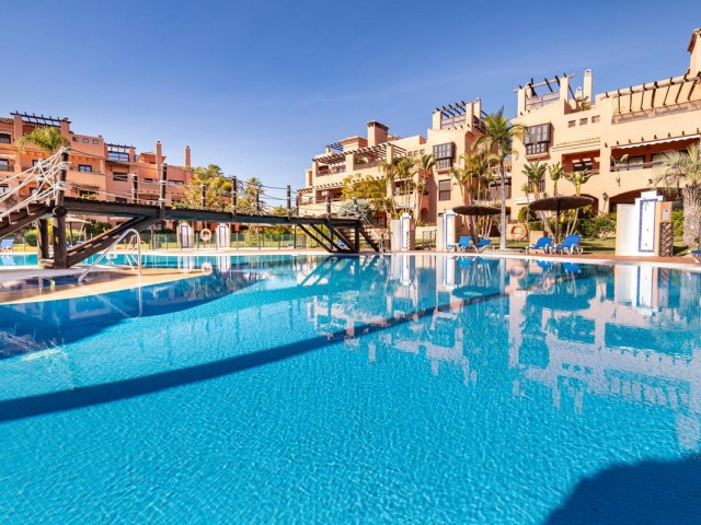Huoneisto, Hacienda del Sol, R5234881