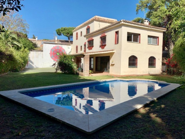 Villa, Elviria