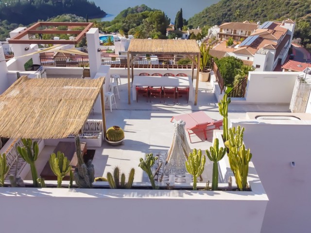 Penthouse in Istán