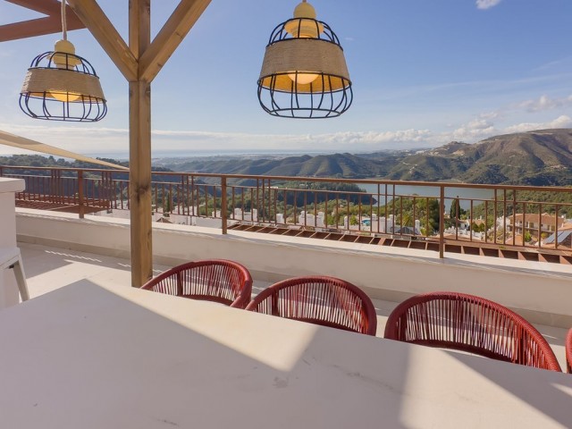 Penthouse in Istán