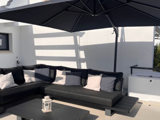 Penthouse avec 3 Chambres  à Mijas