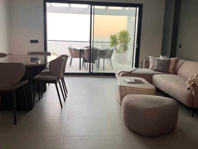 Penthouse avec 3 Chambres  à Mijas
