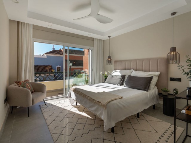 4 Bedrooms Townhouse in Nueva Andalucía