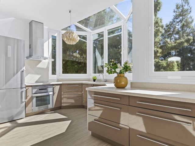 2 Bedrooms Townhouse in Calahonda