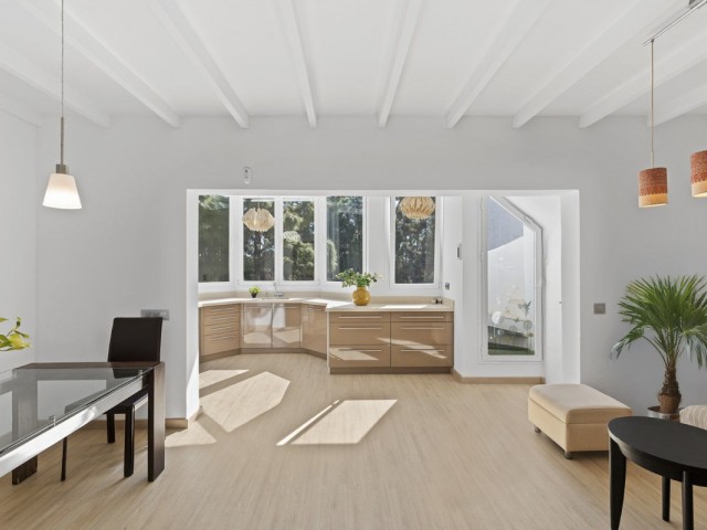 2 Bedrooms Townhouse in Calahonda