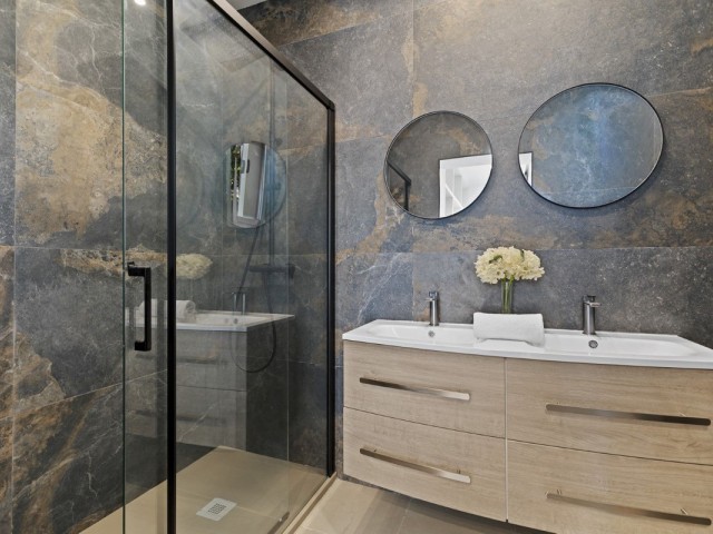 2 Bedrooms Townhouse in Calahonda