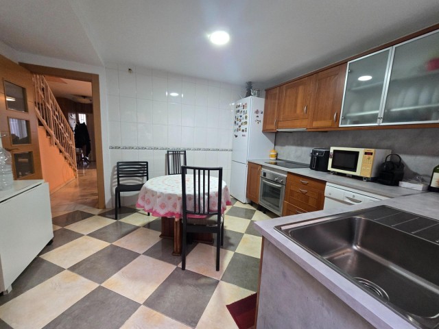 3 Slaapkamer Rijtjeshuis in Torremolinos