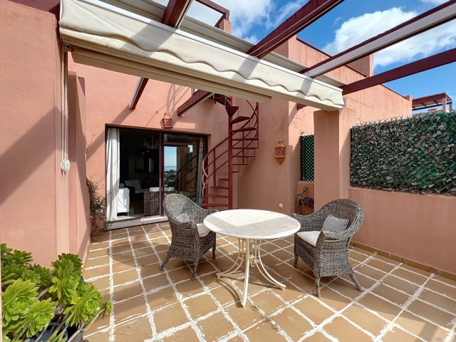 Penthouse avec 2 Chambres  à Manilva
