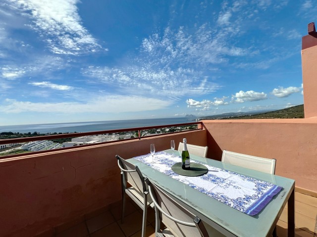 Penthouse avec 2 Chambres  à Manilva