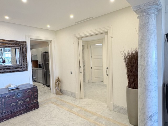 3 Bedrooms Apartment in Los Monteros