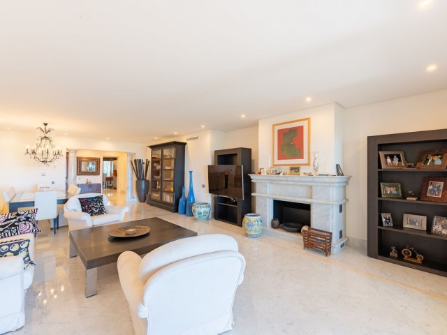 Huoneisto, Los Monteros, R5293915