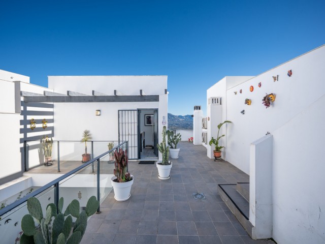 3 Bedrooms Townhouse in Marbella