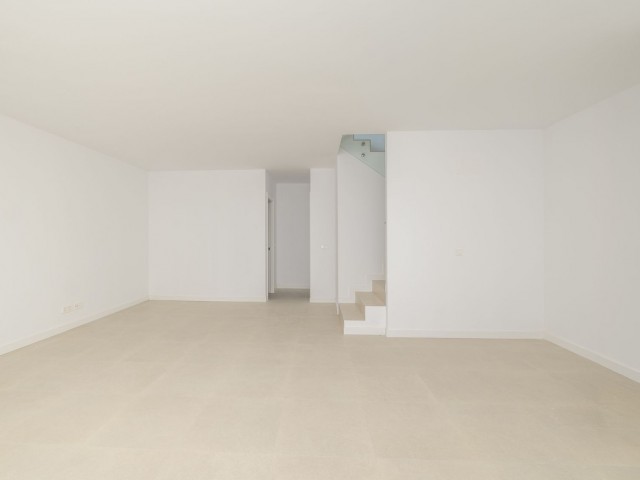 4 Bedrooms Villa in Atalaya