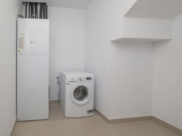 4 Bedrooms Villa in Atalaya