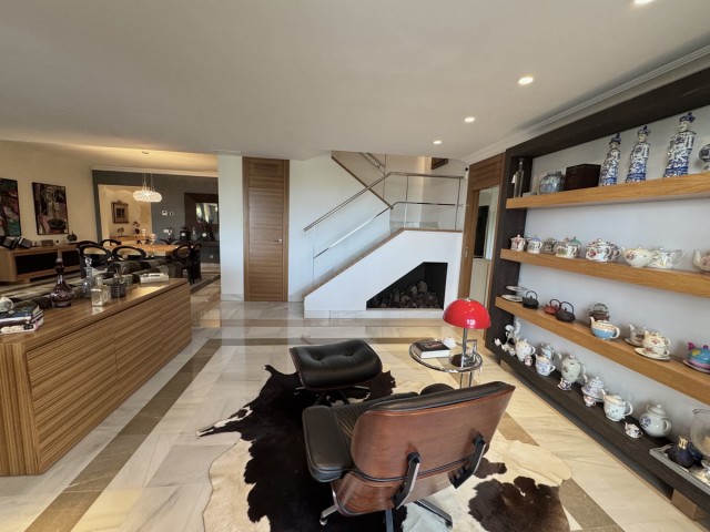 Appartement avec 3 Chambres  à Monte Halcones