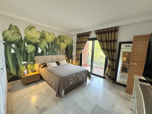 Appartement avec 3 Chambres  à Monte Halcones