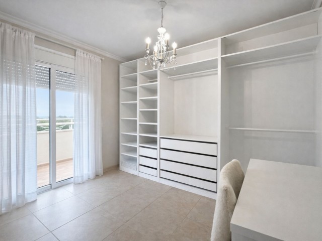 5 Bedrooms Townhouse in San Pedro de Alcántara