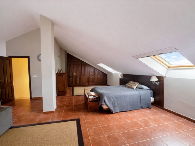 5 Bedrooms Townhouse in San Pedro de Alcántara