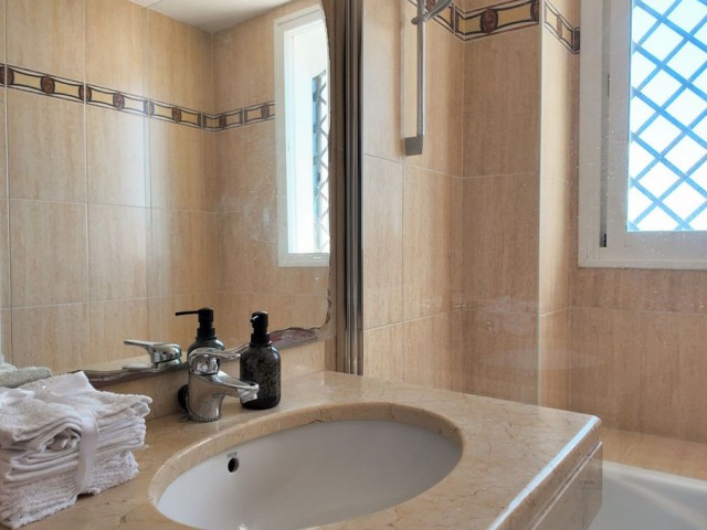 4 Bedrooms Villa in Benalmadena