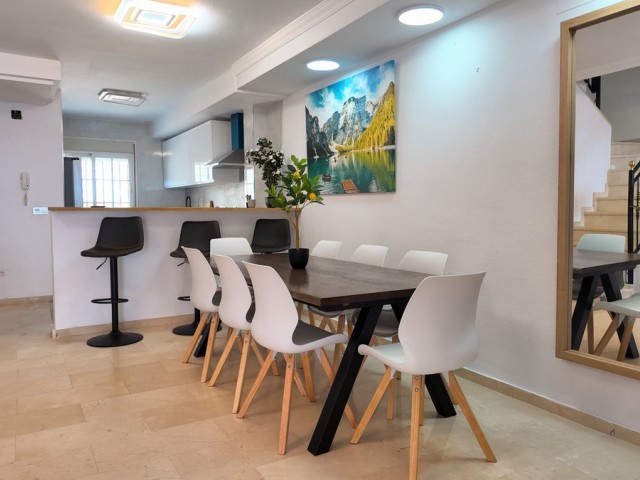 4 Bedrooms Villa in Benalmadena