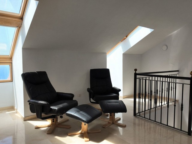 4 Bedrooms Villa in Benalmadena