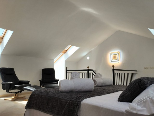 4 Bedrooms Villa in Benalmadena