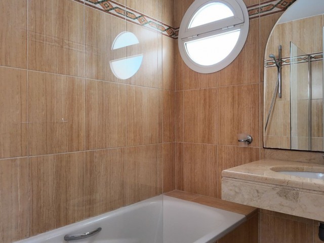 4 Bedrooms Villa in Benalmadena