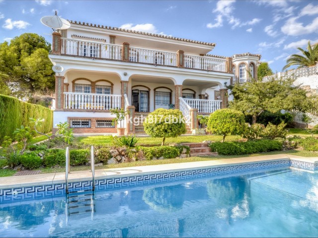 10 Bedrooms Villa in Benalmadena