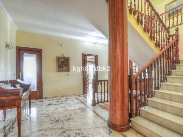10 Bedrooms Villa in Benalmadena