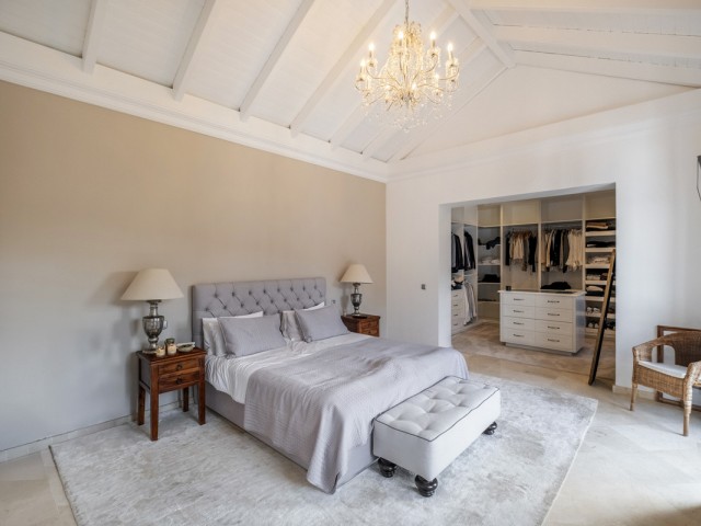 Villa avec 6 Chambres  à El Madroñal