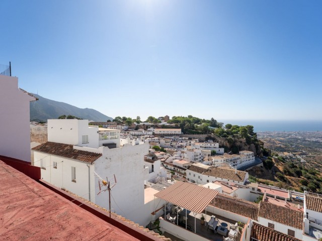 4 Bedrooms Townhouse in Mijas