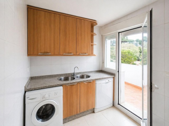 4 Bedrooms Apartment in Torrequebrada