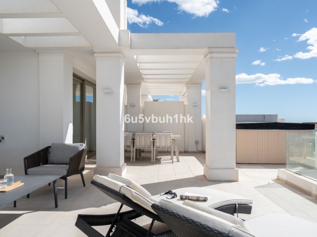 2 Bedrooms Apartment in Marbella
