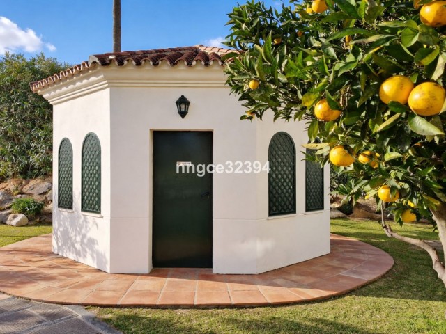 2 Bedrooms Apartment in Puerto Banús