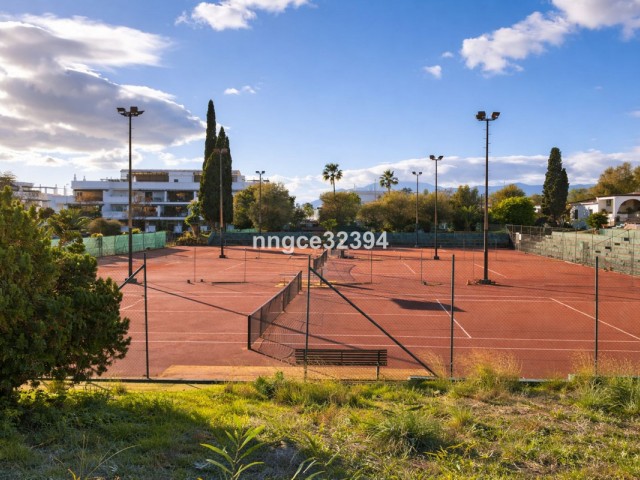 2 Bedrooms Apartment in Puerto Banús