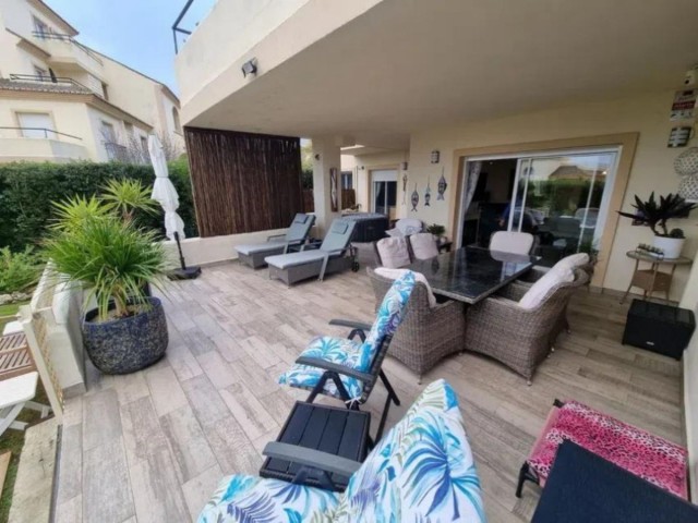 Huoneisto, San Roque, R5300491