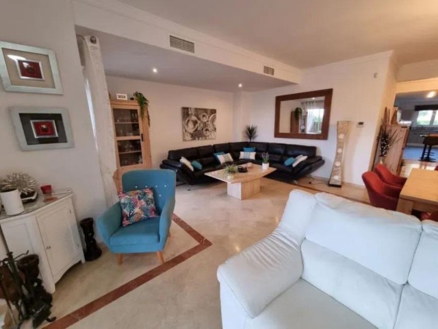 Huoneisto, San Roque, R5300491