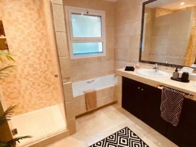 3 Schlafzimmer Apartment in San Roque