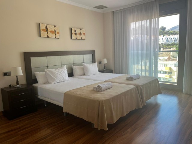 Apartment, Arroyo de la Miel, R5302798