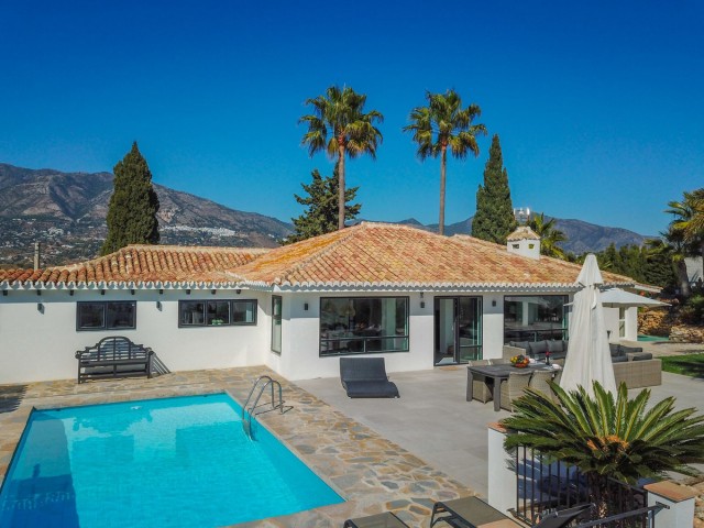 4 Bedrooms Villa in Sierrezuela