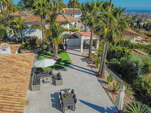 4 Bedrooms Villa in Sierrezuela
