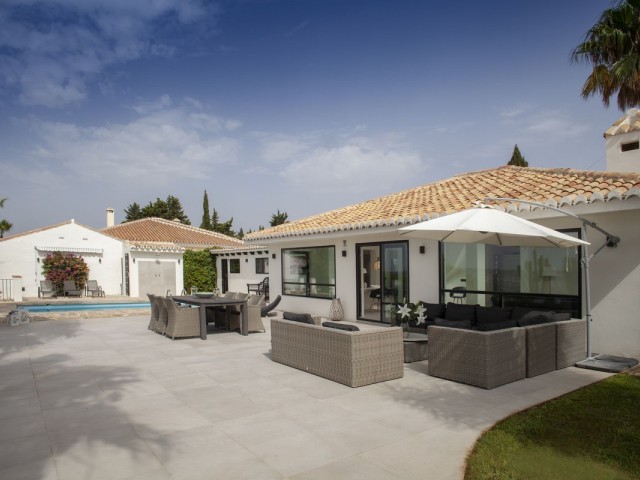 4 Bedrooms Villa in Sierrezuela