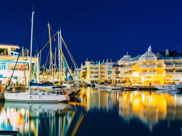2 Sovrums Lägenhet i Benalmadena