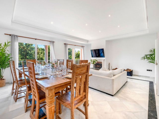Villa avec 5 Chambres  à Sotogrande Costa