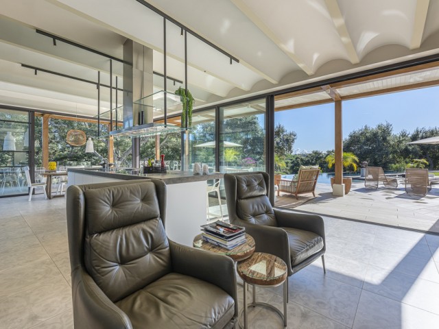 6 Bedrooms Villa in Sotogrande