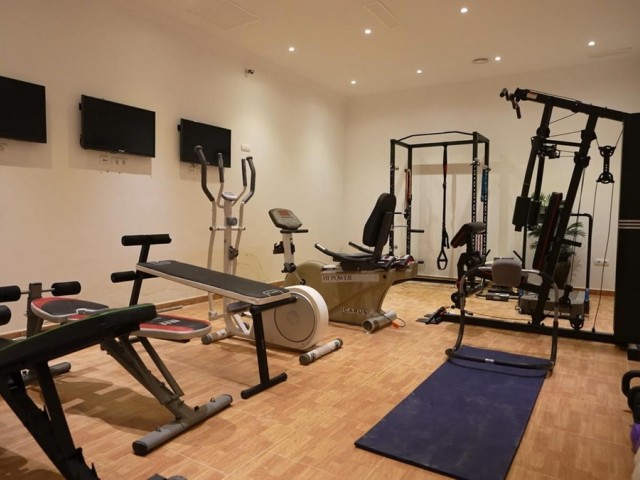 6 Soveroms Villa i Sotogrande