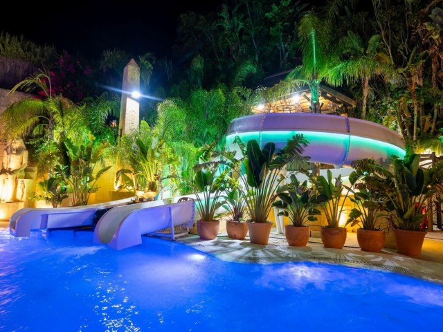 6 Soveroms Villa i Sotogrande