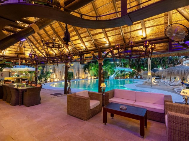 6 Soveroms Villa i Sotogrande