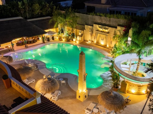 6 Soveroms Villa i Sotogrande